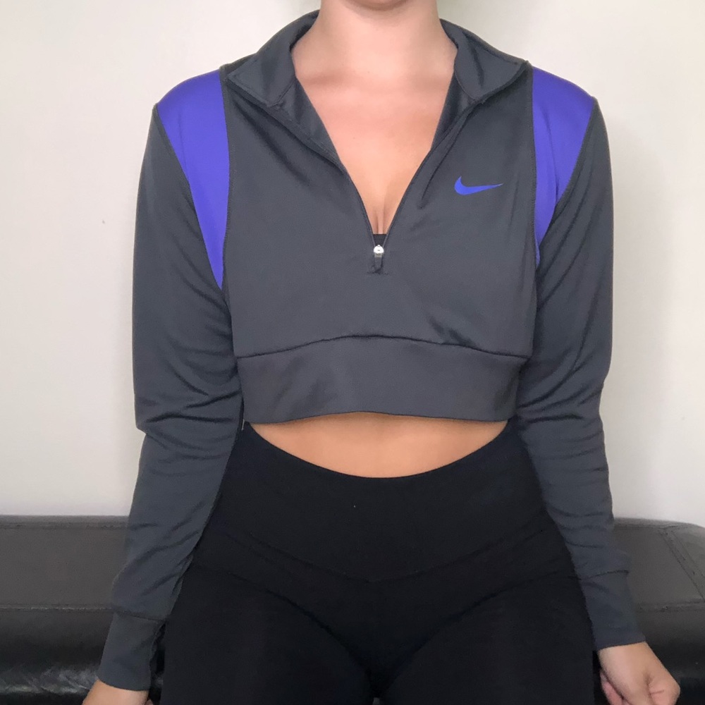 ❌LAST CHANCE DELETING 11/6❌ NIKE Quarter ZIP Crop